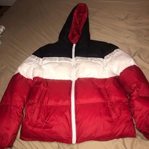 GUESS MENS HOODED PUFFER JACKET